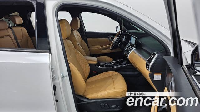 Kia Sorento 2023 — Фото 10/20