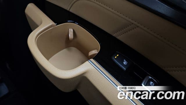 Kia Sorento 2023 — Фото 18/20