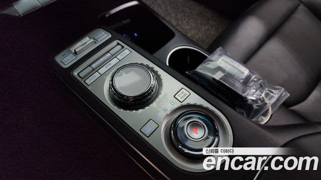Genesis GV70 2022 — Şəkil 3/20