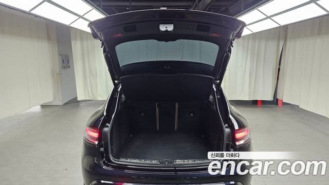 Porsche Macan 2022 — Фото 20/20