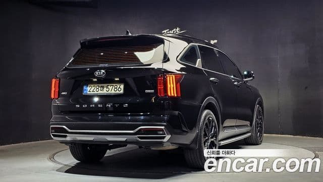 Kia Sorento 2021 — ფოტო 2/20
