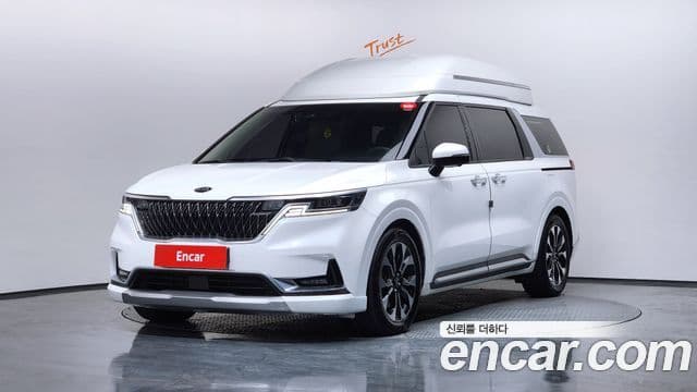 Kia Carnival 2021 — ფოტო 10/20