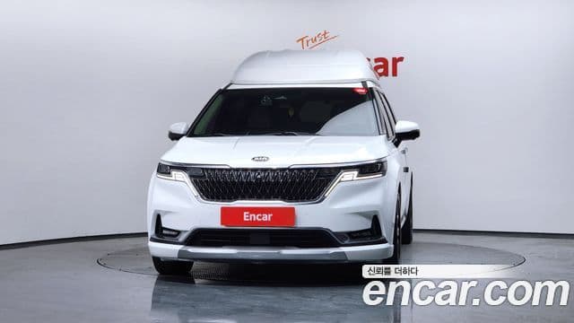Kia Carnival 2021 — ფოტო 8/20