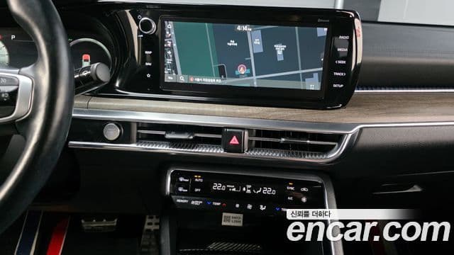 Kia K5 2021 — ფოტო 18/20