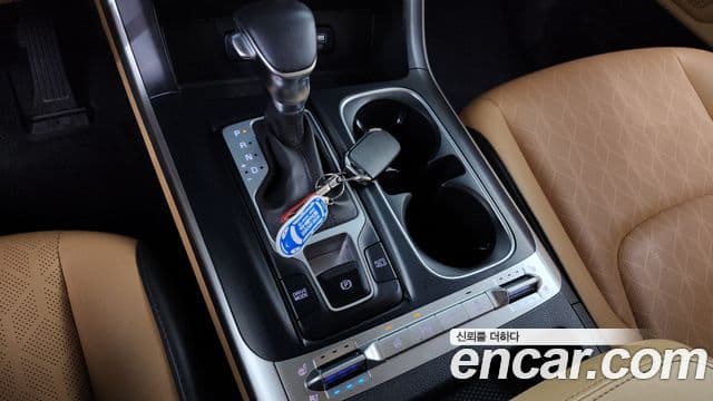 Kia Carnival 2022 — Şəkil 9/20