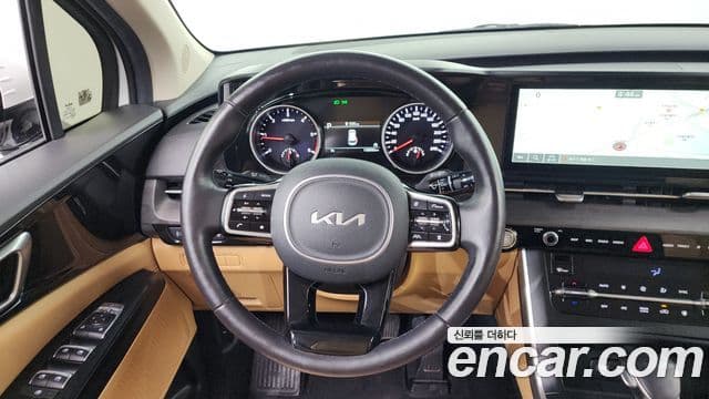 Kia Carnival 2022 — Şəkil 13/20