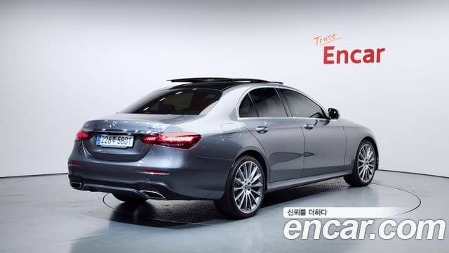 Mercedes-Benz E-Class 2020 — Şəkil 2/20