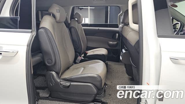 Kia Carnival 2024 — ფოტო 12/20