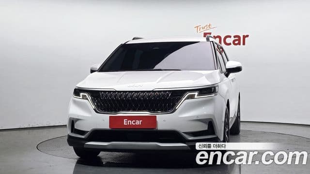 Kia Carnival 2023 — Фото 3/20