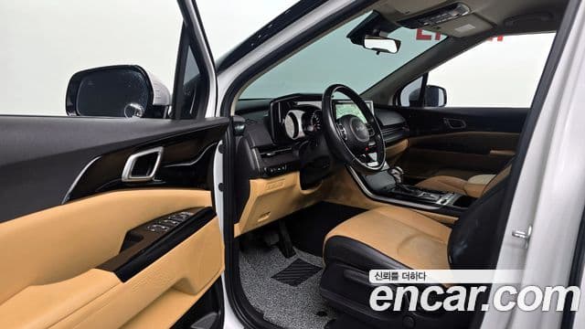 Kia Carnival 2023 — Фото 11/20
