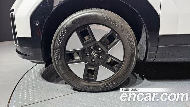 Hyundai Santa Fe 2023 — Şəkil 10/20