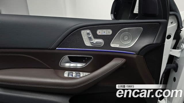 Mercedes-Benz GLS-Class 2022 — Photo 1/20