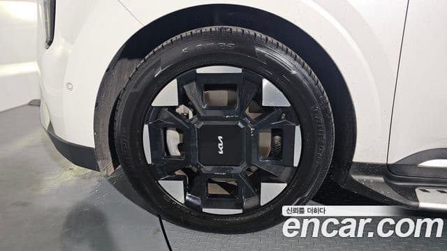 Kia Carnival 2024 — Şəkil 20/21