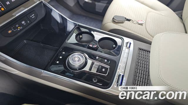 Kia Carnival 2024 — Şəkil 21/21