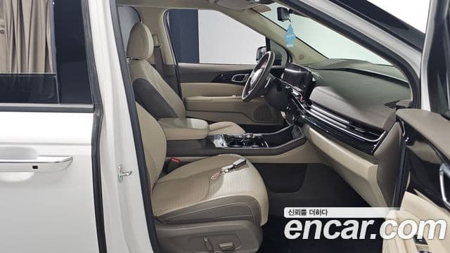 Kia Carnival 2024 — Şəkil 13/21