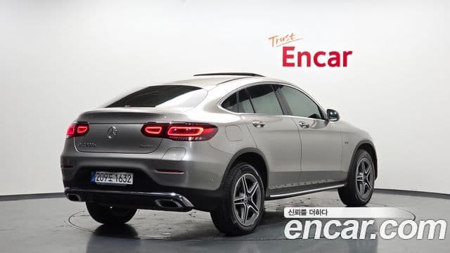 Mercedes-Benz GLC-Class 2021 — ფოტო 2/20