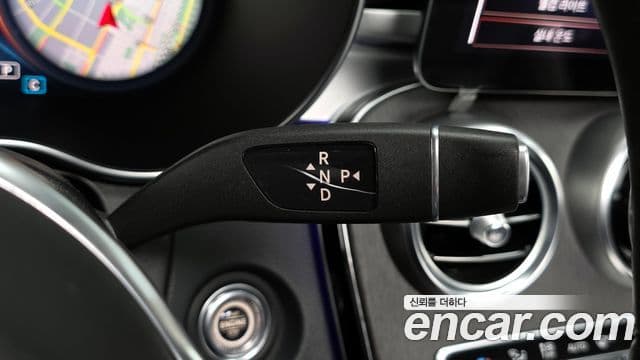 Mercedes-Benz GLC-Class 2021 — ფოტო 9/20