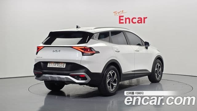 Kia Sportage 2022 — фото 2 из 20