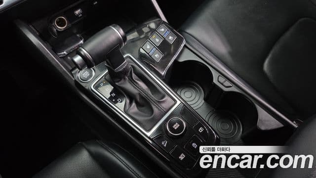 Kia Sportage 2022 — фото 9 из 20