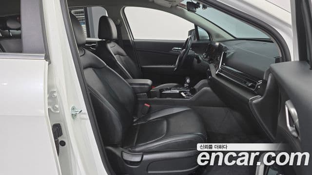 Kia Sportage 2022 — ფოტო 11/20
