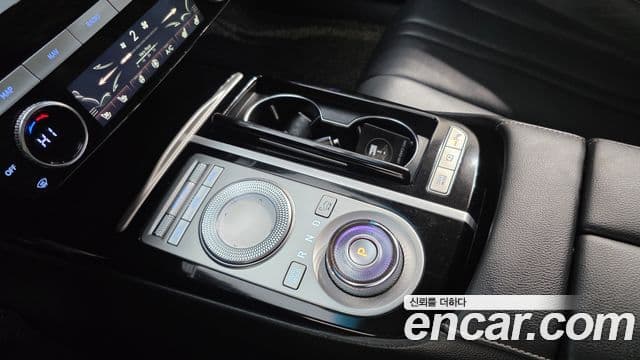 Genesis Electrified G80 2020 — Şəkil 9/20