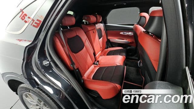 Genesis GV70 2022 — Şəkil 12/20