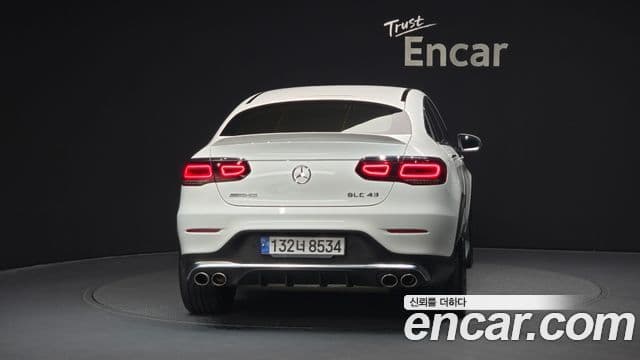 Mercedes-Benz GLC-Class 2021 — ფოტო 4/20