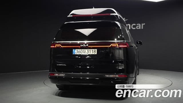 Kia Carnival 2022 — Фото 4/20