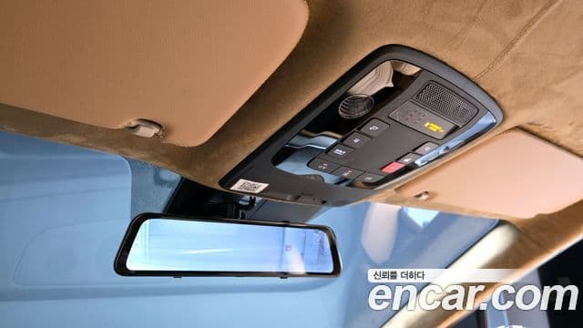 Kia Carnival 2022 — Фото 17/20
