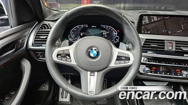 BMW X3 2021 — ფოტო 17/20