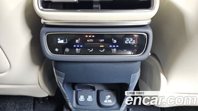 Genesis GV80 2025 — ფოტო 19/20