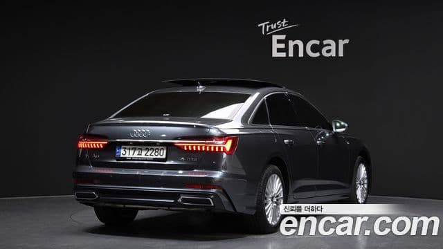Audi A6 2021 — ფოტო 2/20