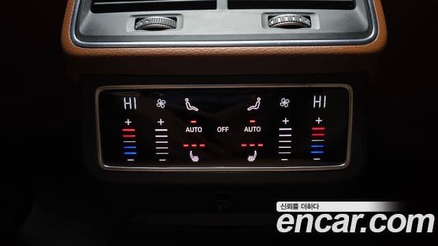 Audi A6 2021 — ფოტო 18/20