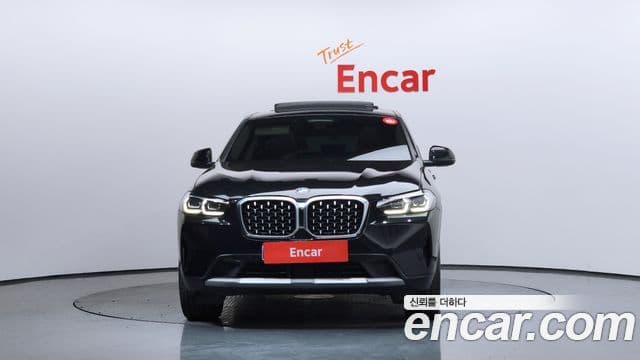 BMW X4 2023 — Photo 19/20