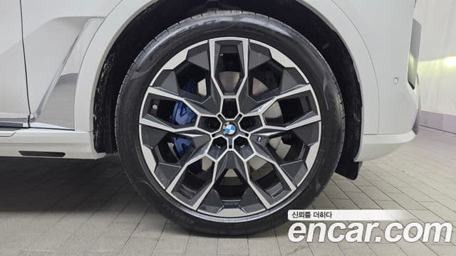 BMW X7 2025 — ფოტო 5/20