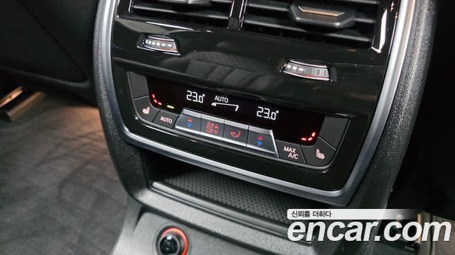 BMW X7 2025 — ფოტო 18/20
