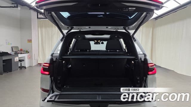 BMW X7 2025 — ფოტო 20/20