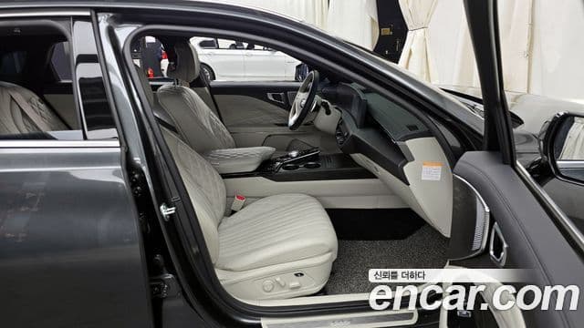 Kia K8 2022 — ფოტო 11/20