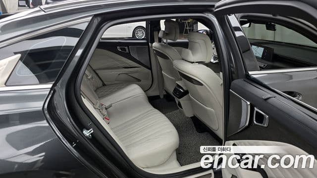 Kia K8 2022 — ფოტო 12/20