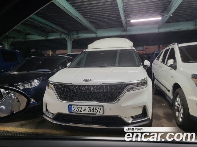 Kia Carnival 2020 — ფოტო 10/19