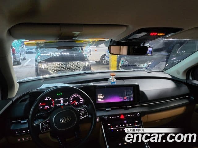 Kia Carnival 2020 — ფოტო 4/19