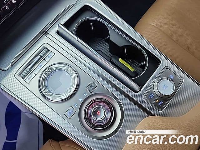 Genesis GV80 2020 — ფოტო 7/20