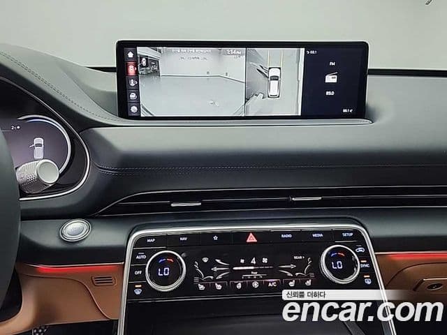 Genesis GV80 2020 — ფოტო 13/20