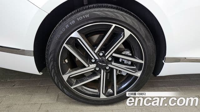 Genesis Electrified G80 2024 — ფოტო 5/20