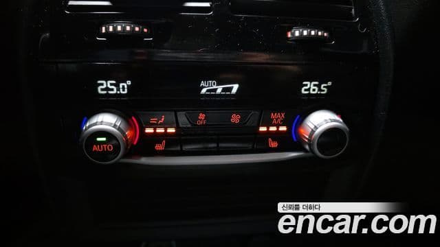 BMW 5 Series 2018 — ფოტო 6/20