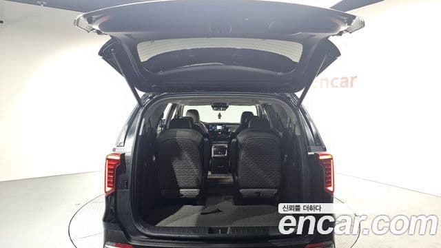 Kia Carnival 2024 — Şəkil 19/20