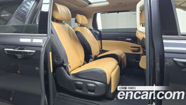 Kia Carnival 2021 — Şəkil 12/20