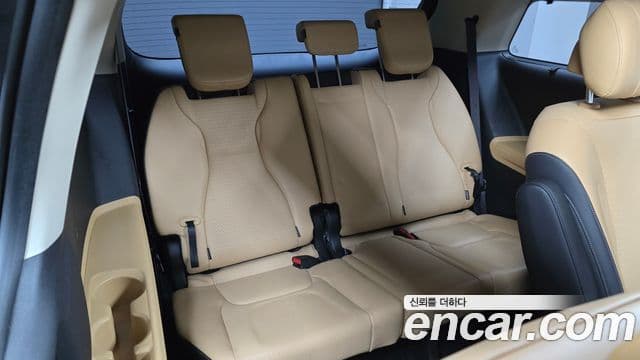 Kia Carnival 2021 — Şəkil 13/20