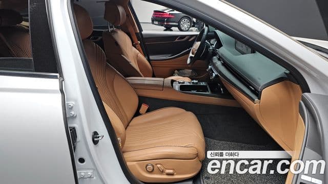 Genesis G80 2023 — Şəkil 19/20