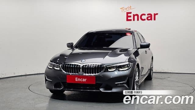 BMW 3 Series 2019 — ფოტო 2/20